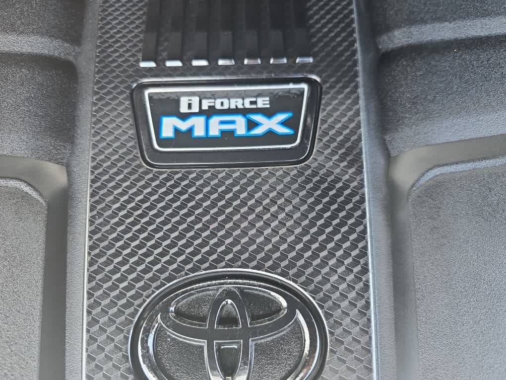 New 2025 Toyota Tundra Platinum image 9