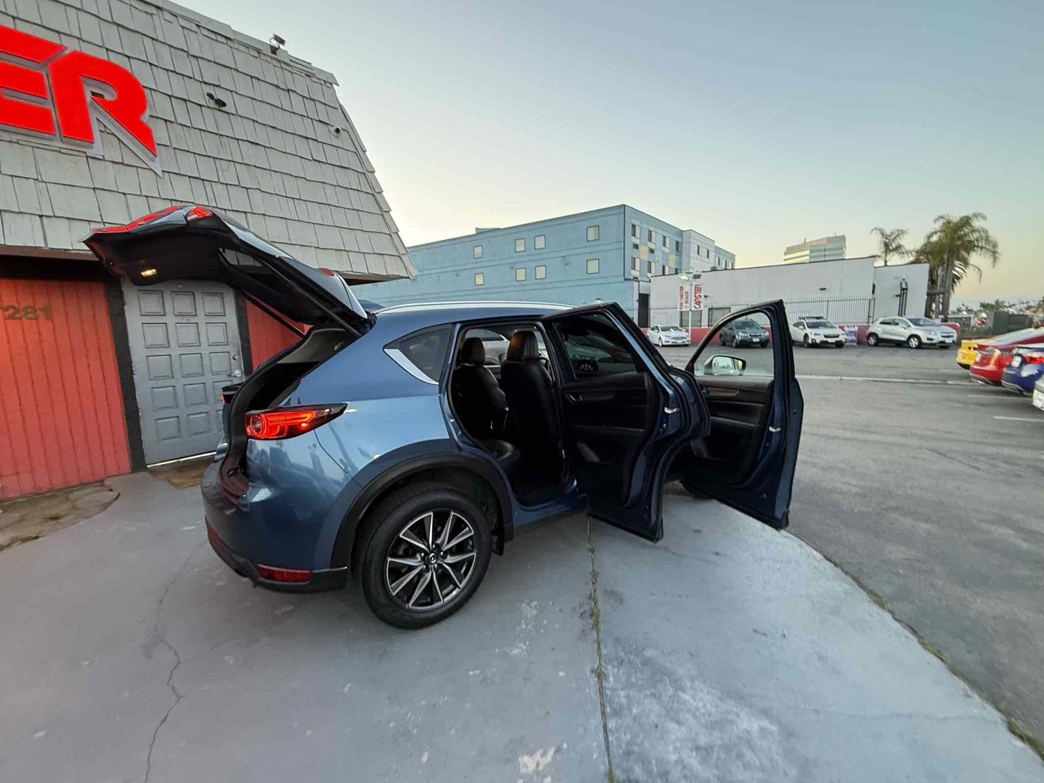 Used 2017 MAZDA CX-5 Grand Touring w/ Premium Package AWD/4WD image 48