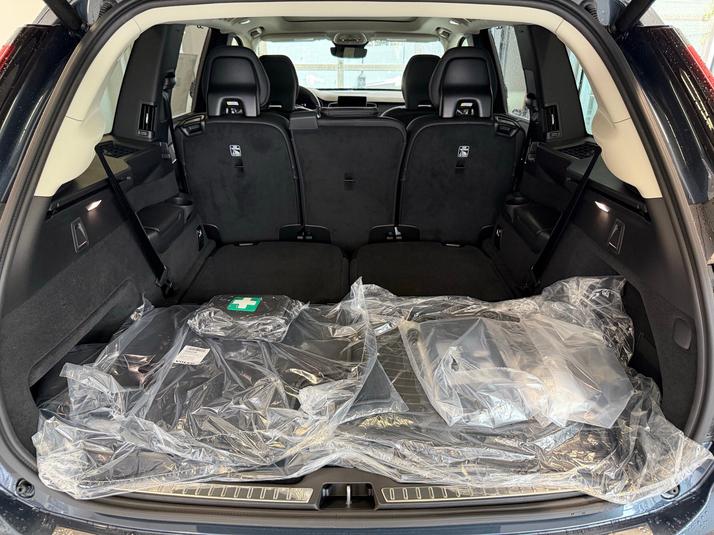 New 2026 Volvo XC90 B6 Ultra w/ Protection Package Premier AWD/4WD image 35