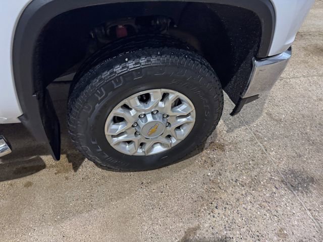 Used 2023 Chevrolet Silverado 2500 LT image 27