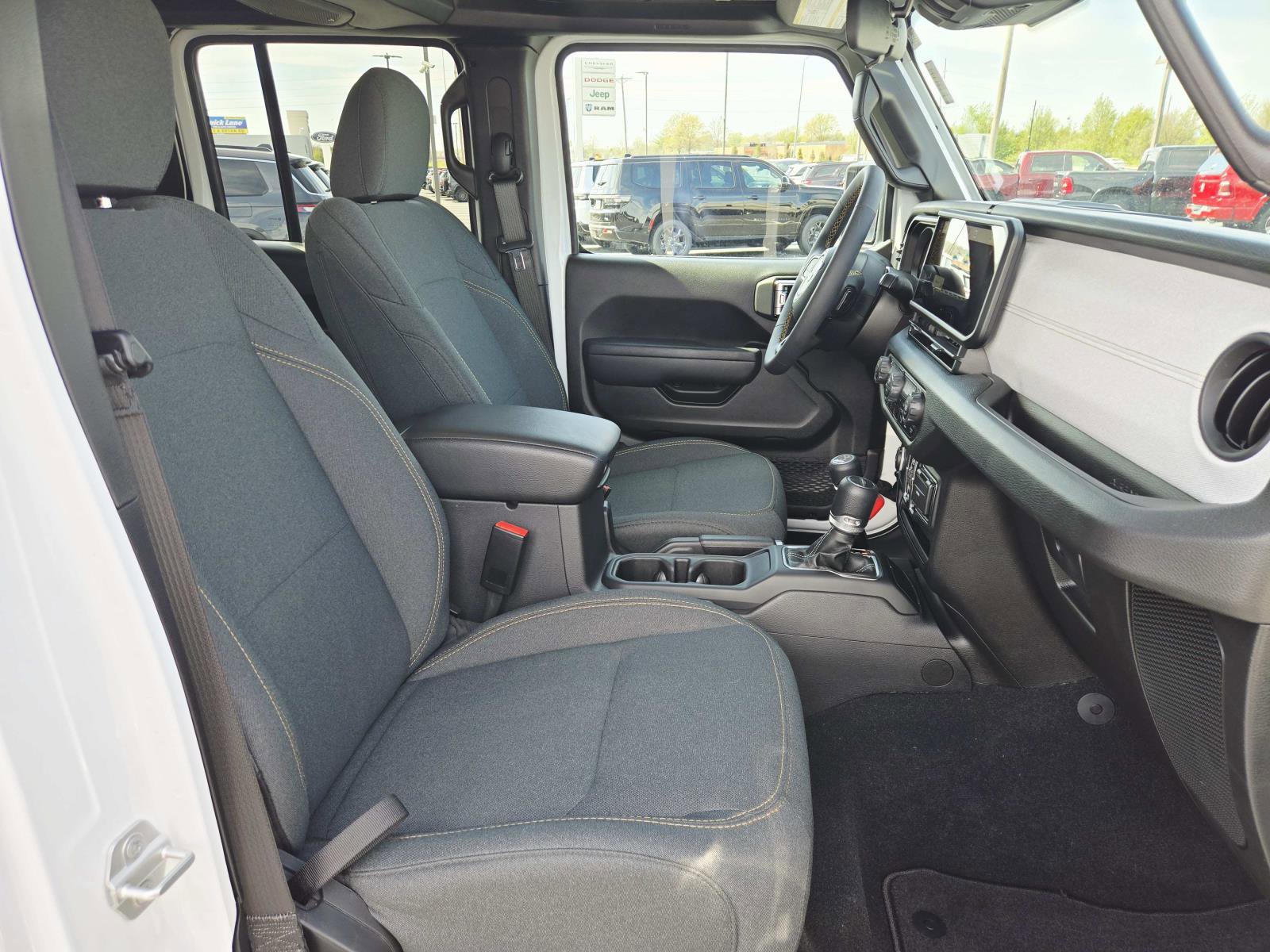 Used 2024 Jeep Gladiator Sport image 17