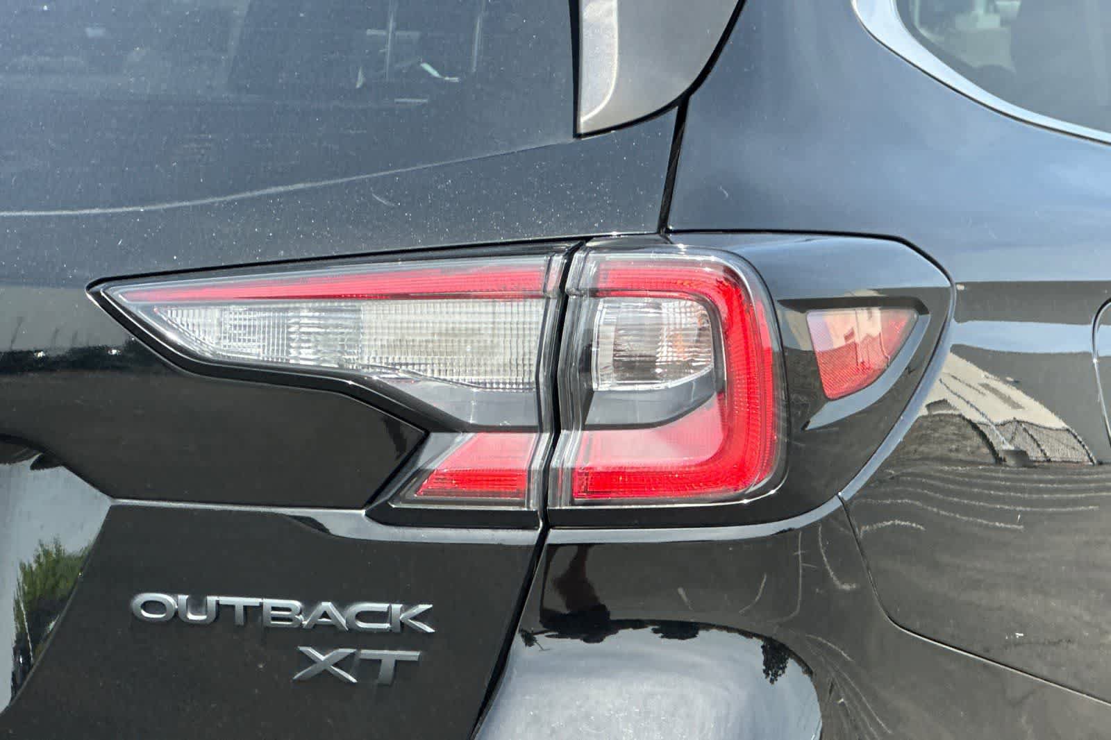 Used 2020 Subaru Outback Onyx Edition XT w/ Popular Package #2 AWD/4WD image 32