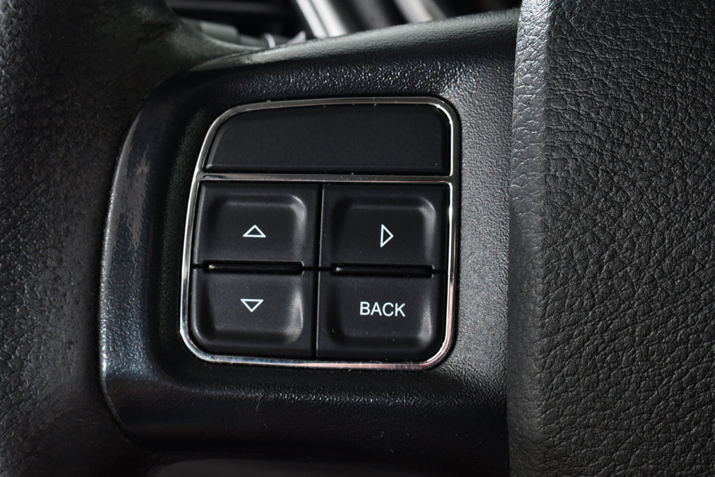 Used 2018 Dodge Journey SE FWD image 30