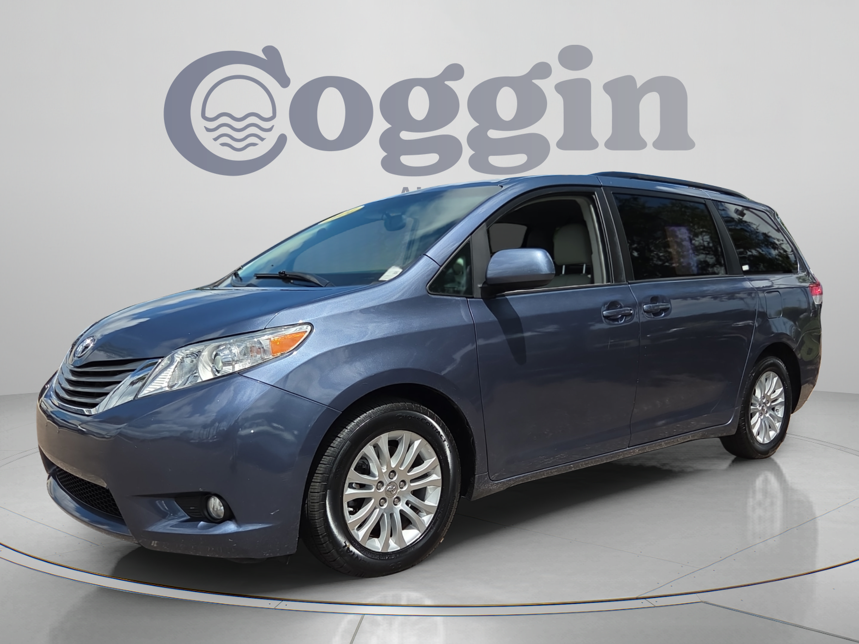 Used 2014 Toyota Sienna XLE