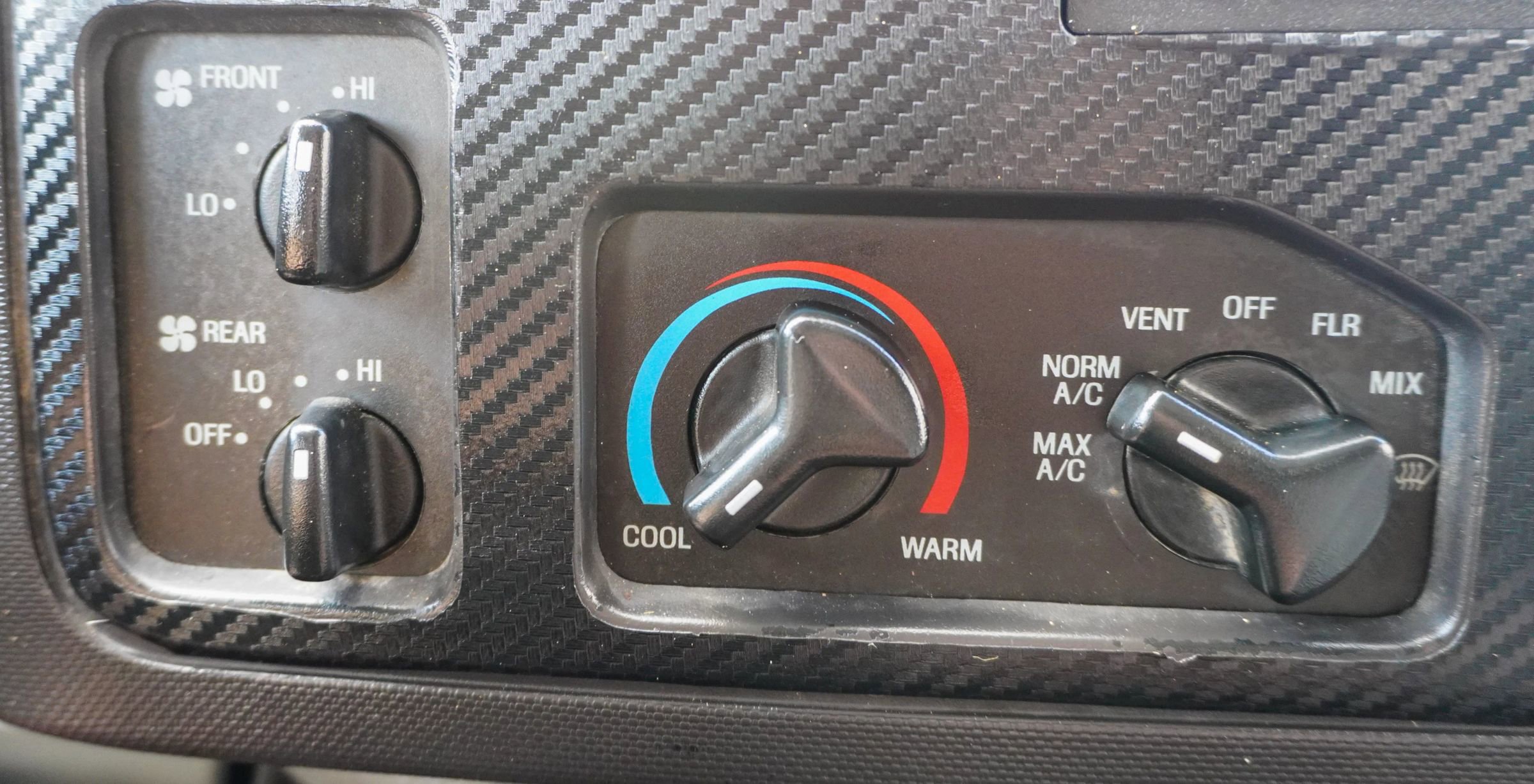 Used 2011 Ford E-350 and Econoline 350 XLT image 21