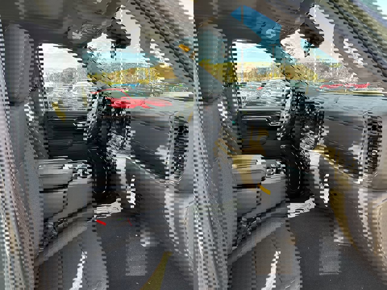 New 2026 Chevrolet Silverado 1500 LT w/ LPO, Dark Essentials Package image 15