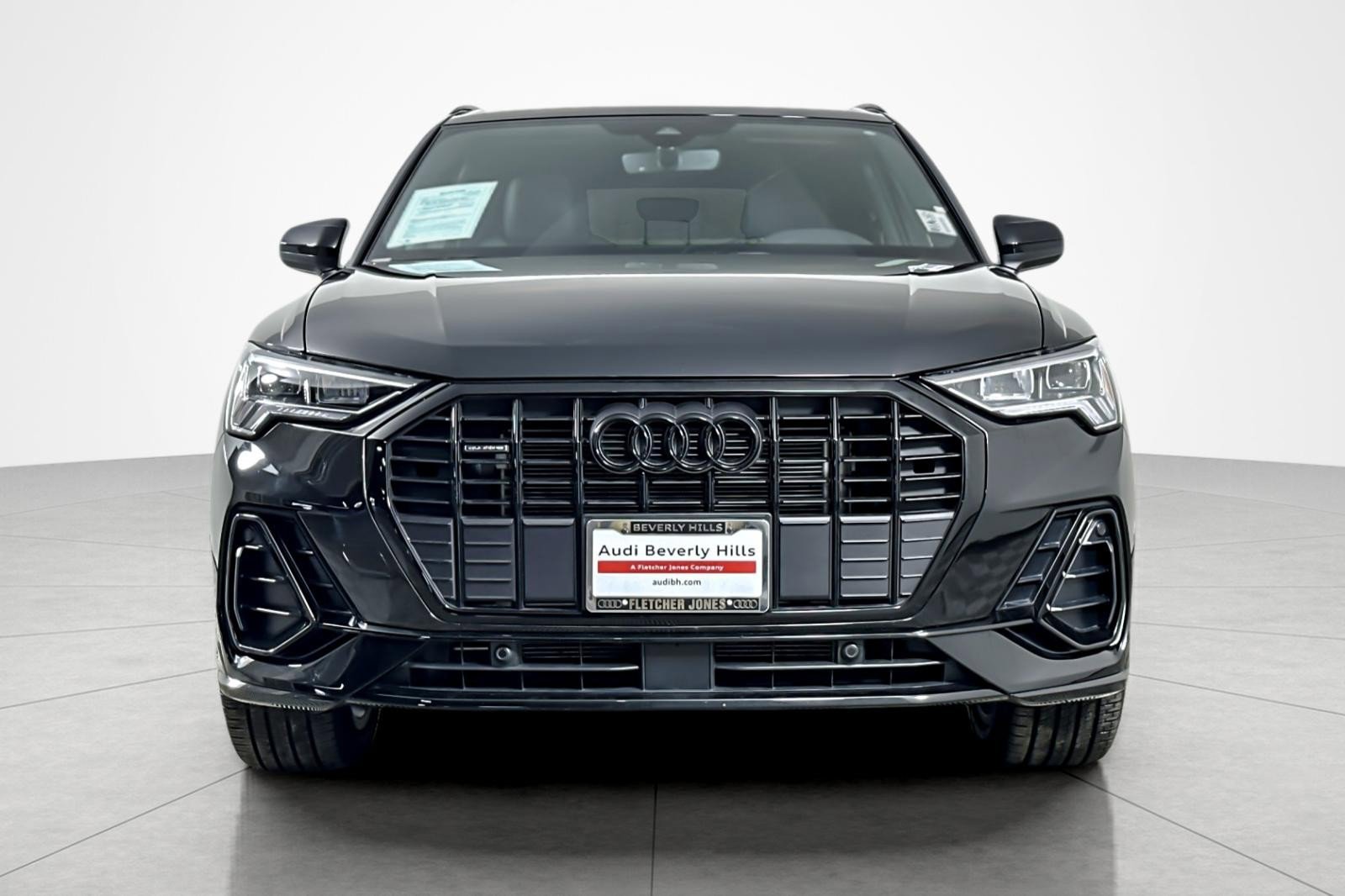 Used 2025 Audi Q3 2.0T Premium image 8