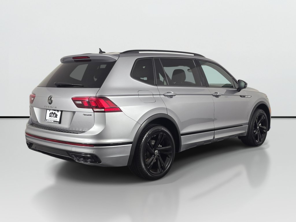 Used 2024 Volkswagen Tiguan SE R-Line AWD/4WD image 5