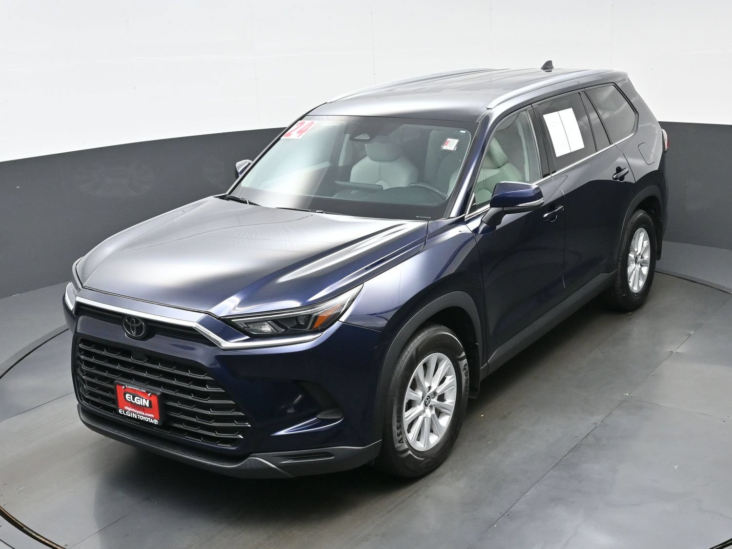 Used 2024 Toyota Grand Highlander AWD image 37