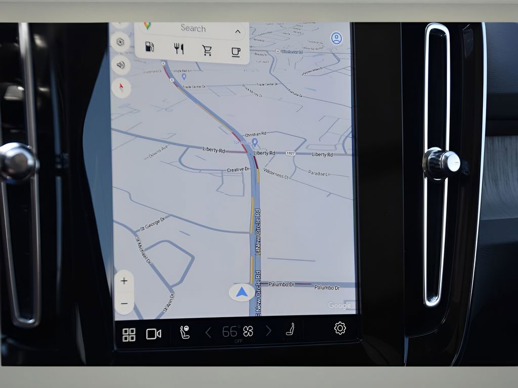 Certified 2025 Volvo XC40 B5 Ultra w/ Protection Package Premier image 19