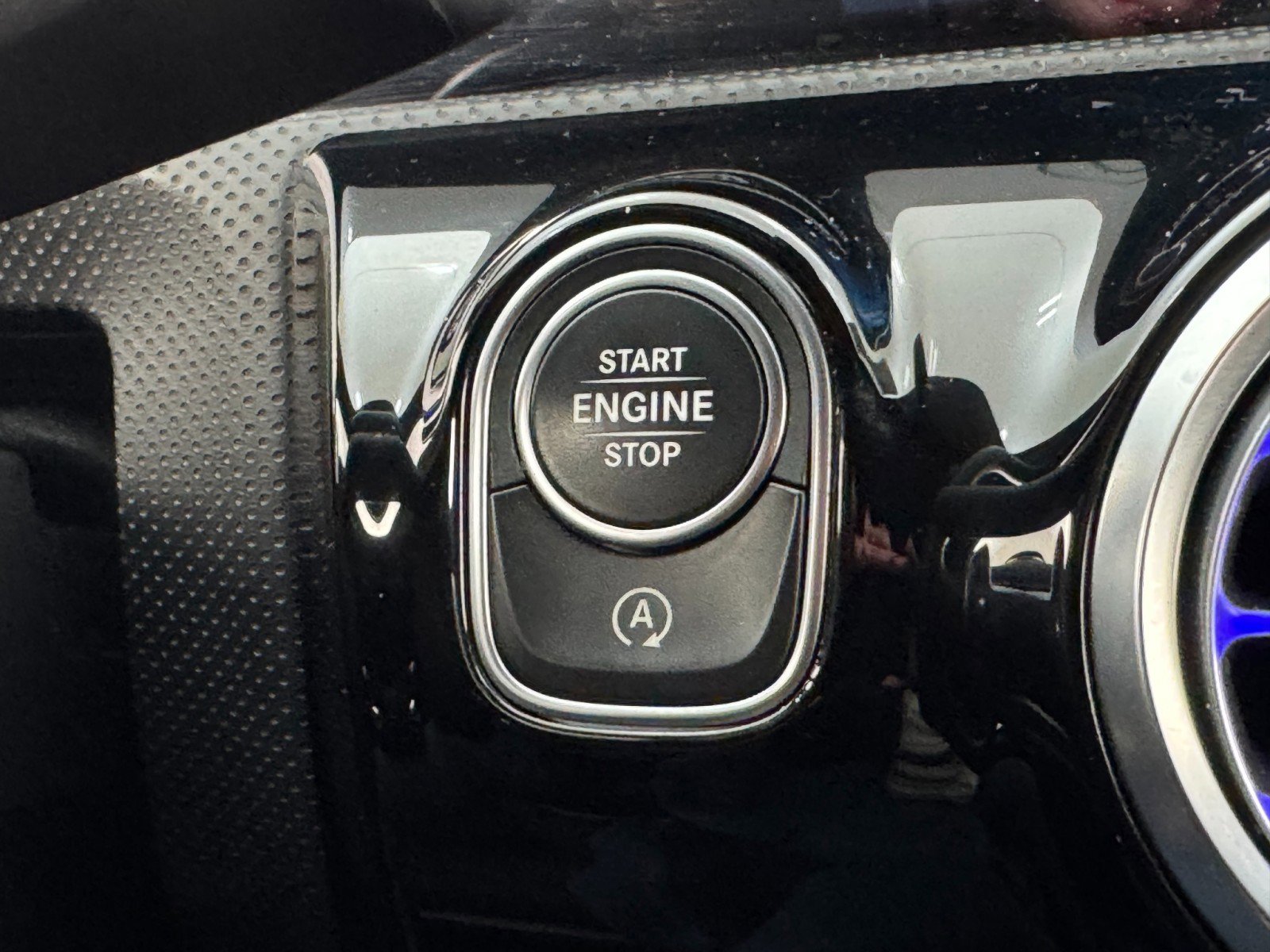 Used 2022 Mercedes-Benz A 220 image 23