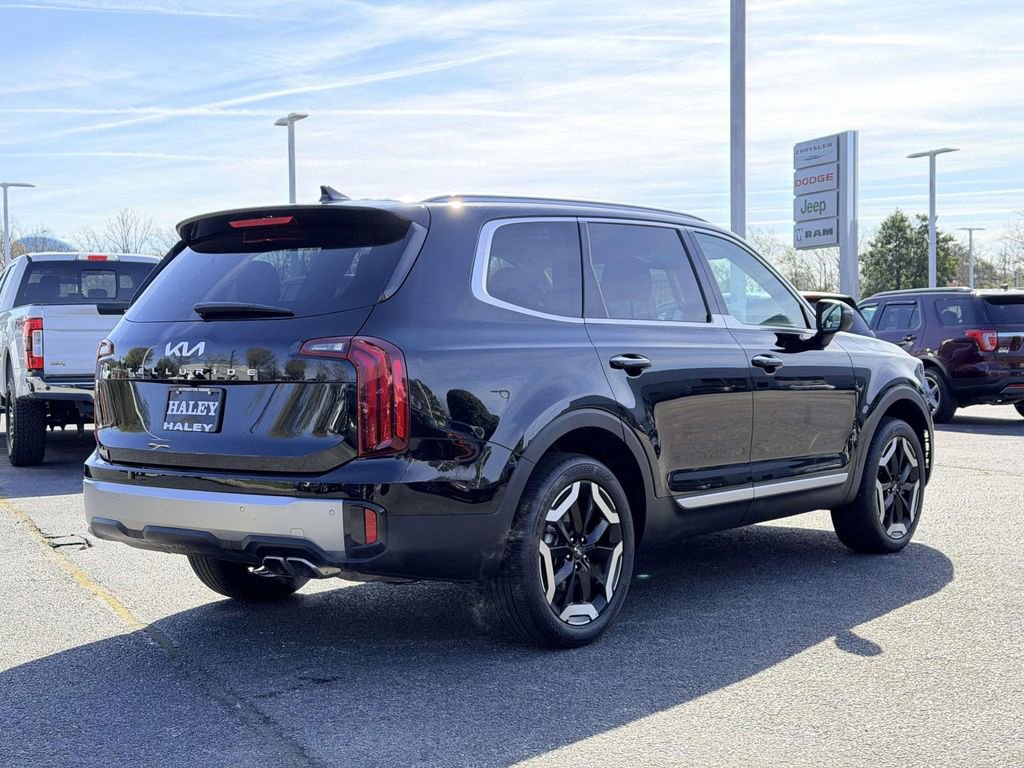 Used 2025 Kia Telluride S image 22