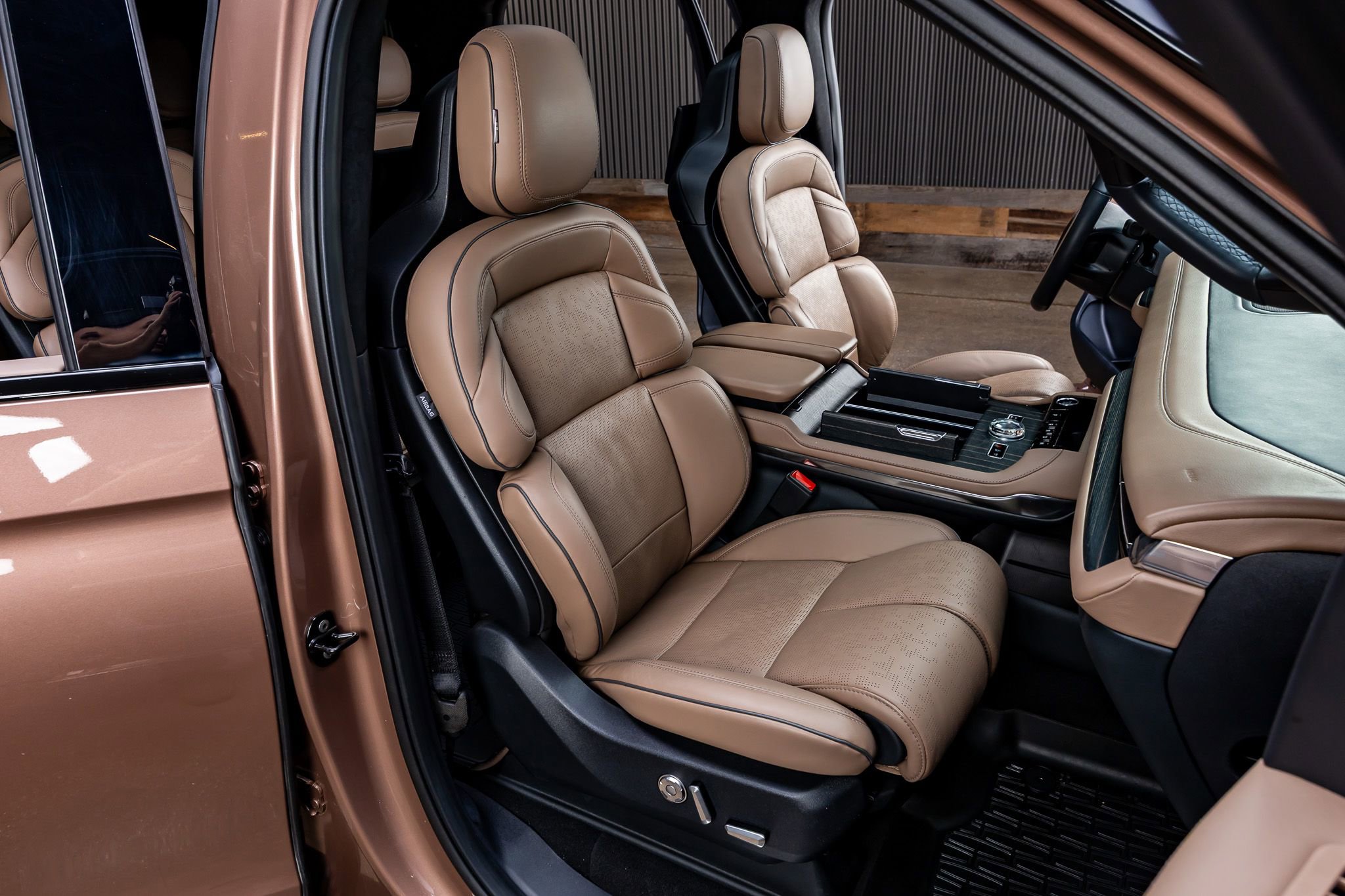 Used 2025 Lincoln Navigator Black Label AWD/4WD image 26