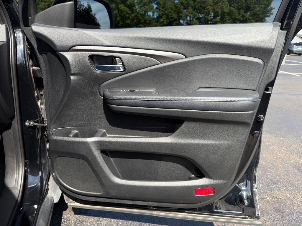 Used 2017 Honda Pilot EX-L image 27