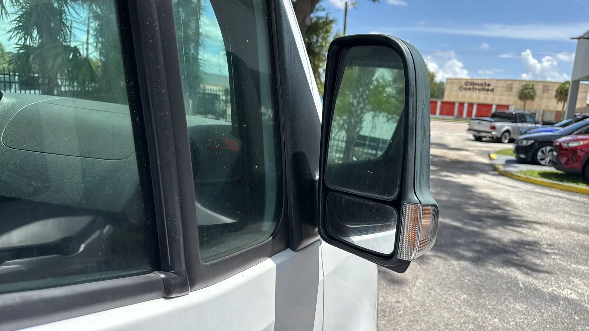 Used 2021 Freightliner Sprinter 2500 RWD image 28