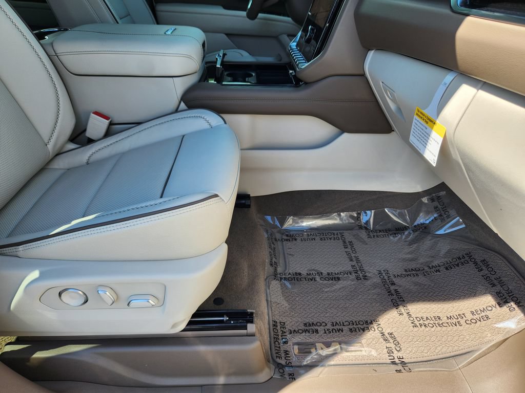 New 2026 GMC Yukon XL Denali w/ Denali Reserve Package AWD/4WD image 18