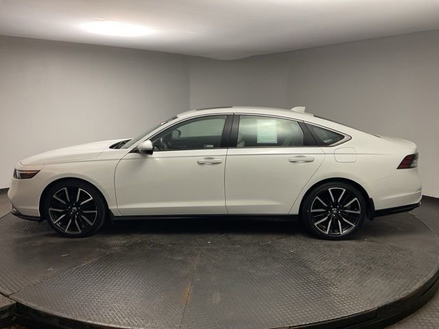 Certified 2024 Honda Accord Touring image 4