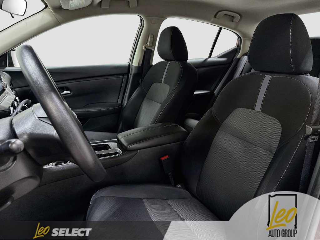 Used 2024 Nissan Sentra SV FWD image 22