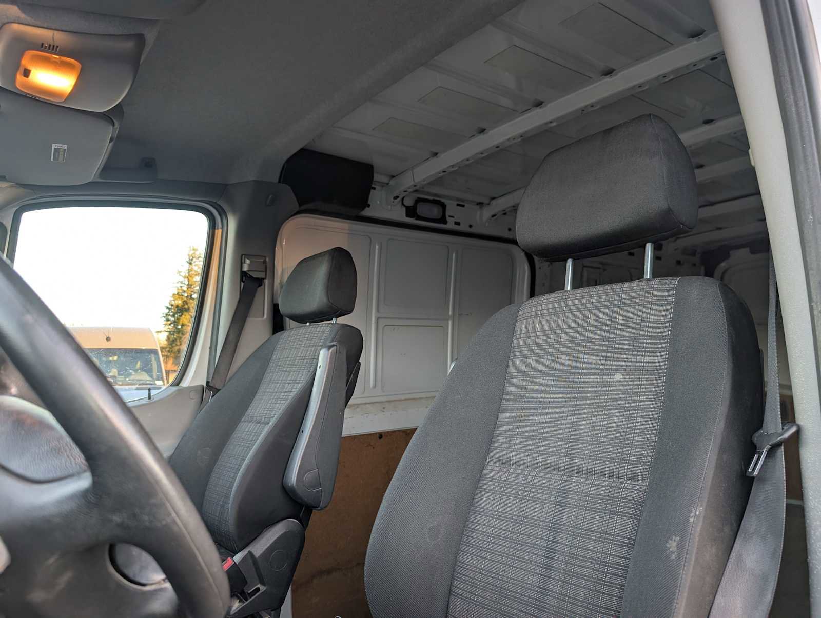 Used 2018 Mercedes-Benz Sprinter 2500 image 22