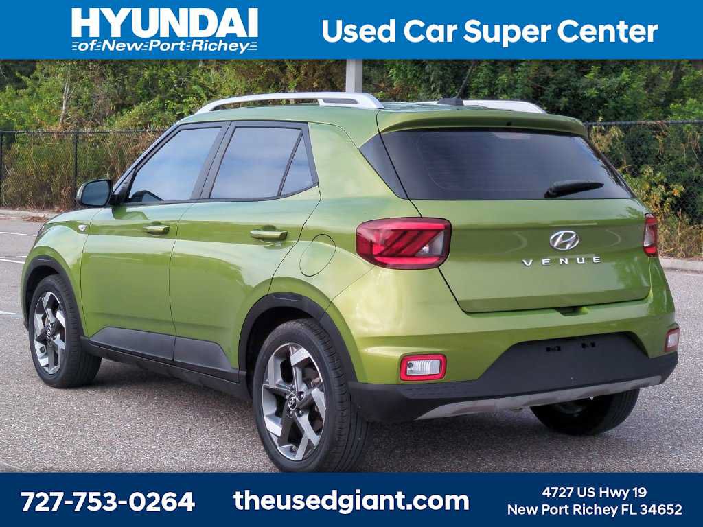Certified 2023 Hyundai Venue SEL w/ Cargo Package FWD image 3