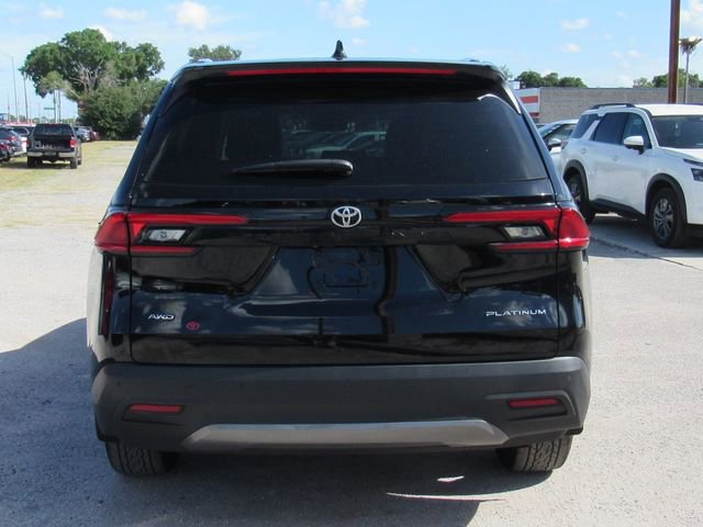 Used 2024 Toyota Grand Highlander AWD image 4