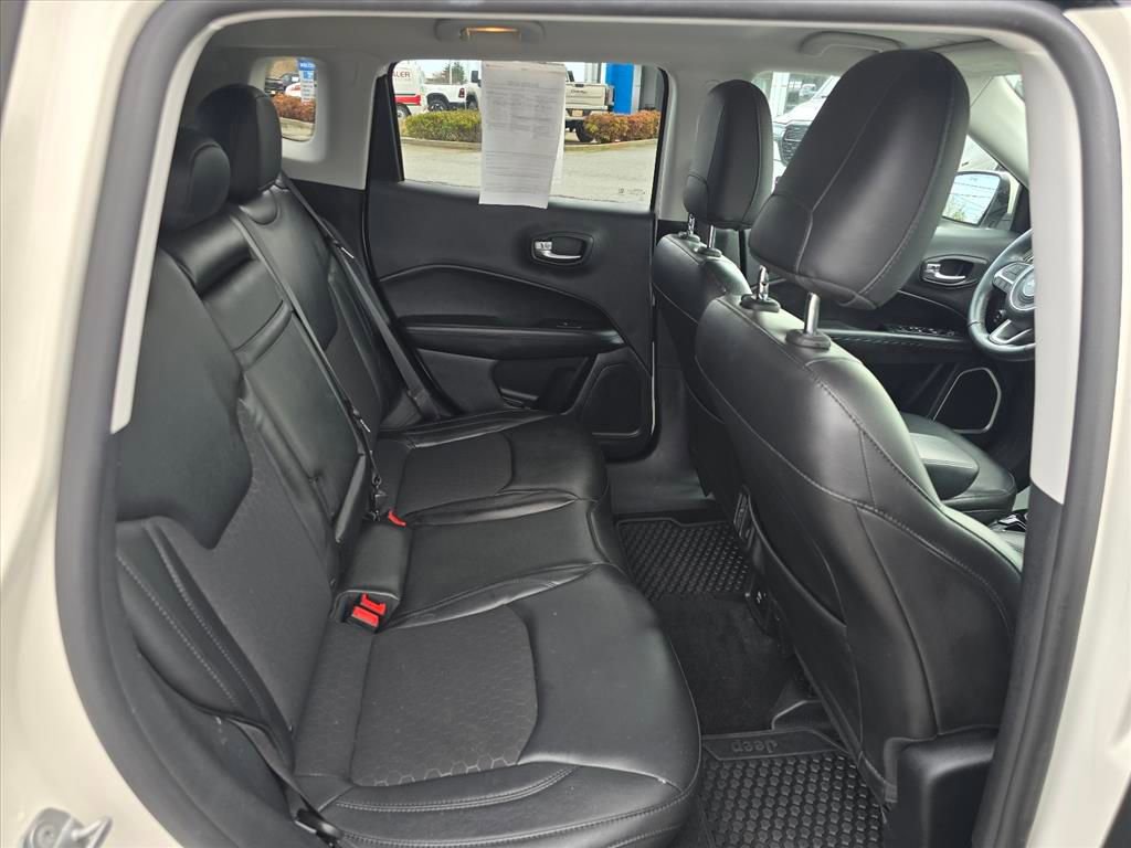 Used 2018 Jeep Compass Latitude image 13