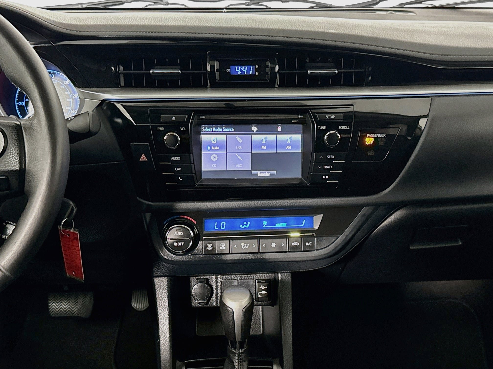 Used 2016 Toyota Corolla S FWD image 27