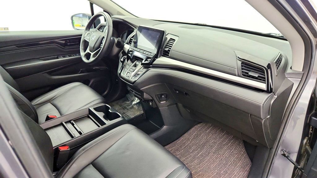 Used 2023 Honda Odyssey Touring image 29