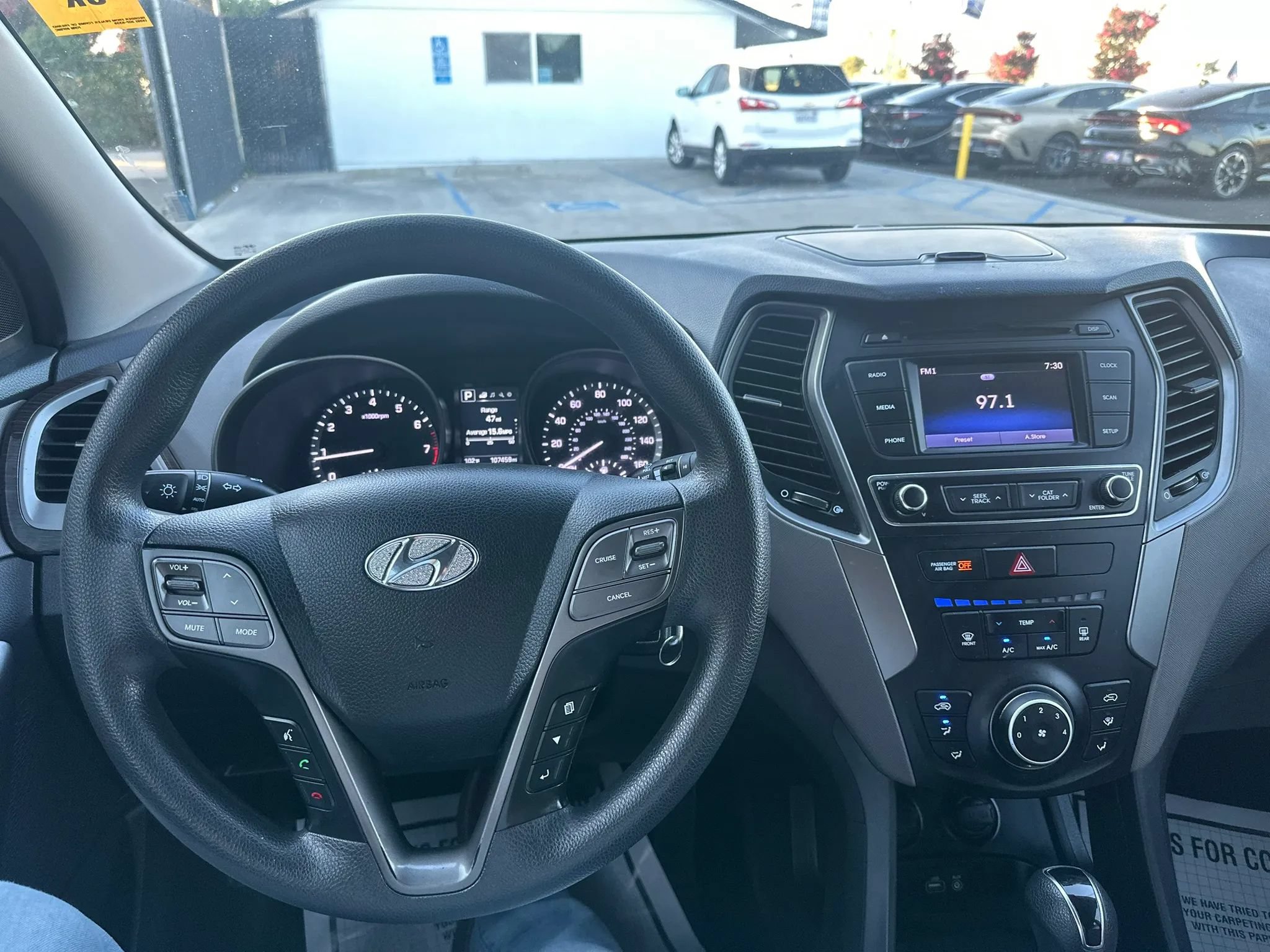 Used 2017 Hyundai Santa Fe Sport FWD image 19