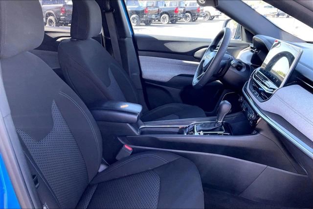 Used 2023 Jeep Compass Sport AWD/4WD image 7
