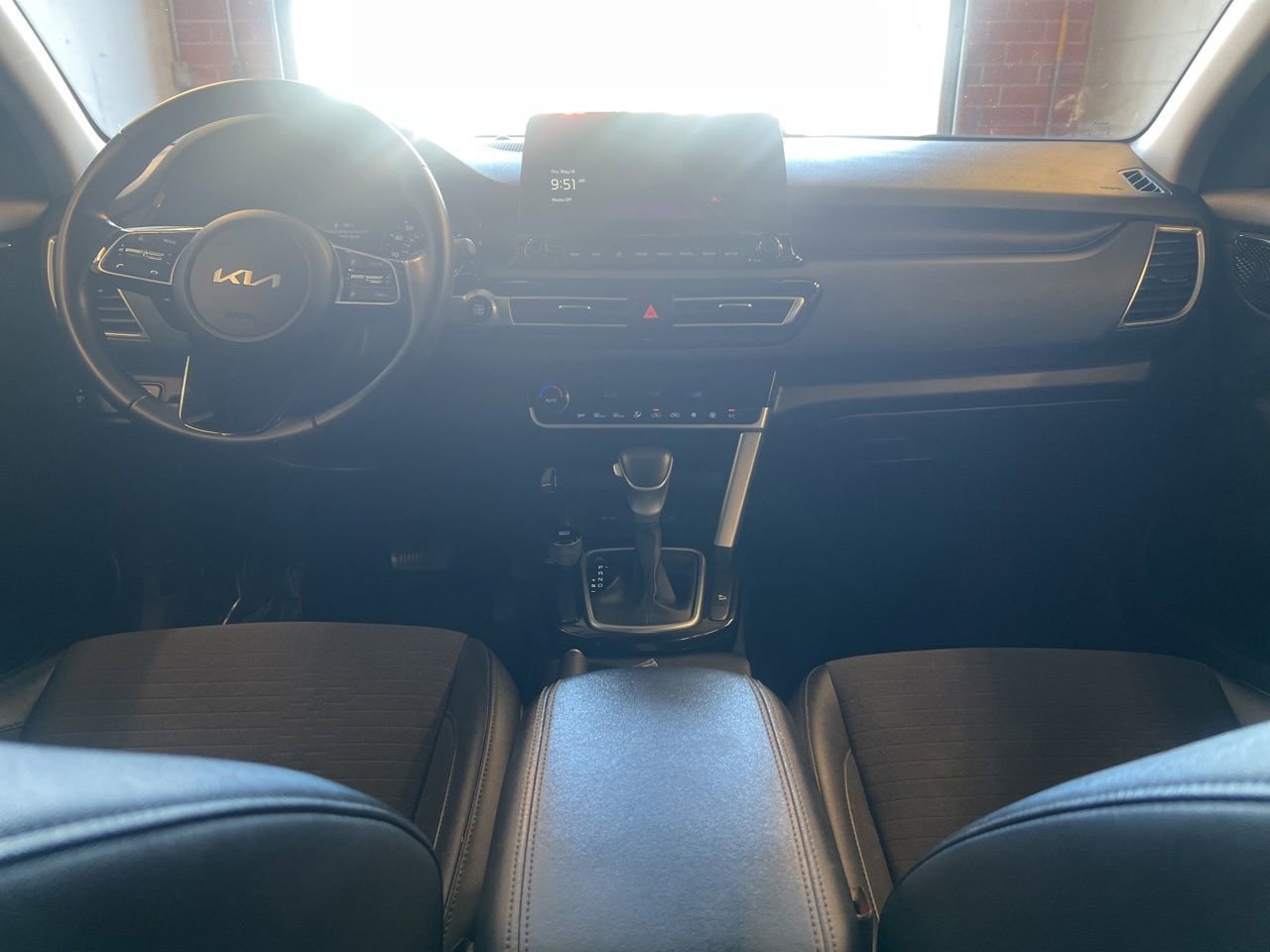 Used 2023 Kia Seltos S w/ Navigation Package FWD image 21