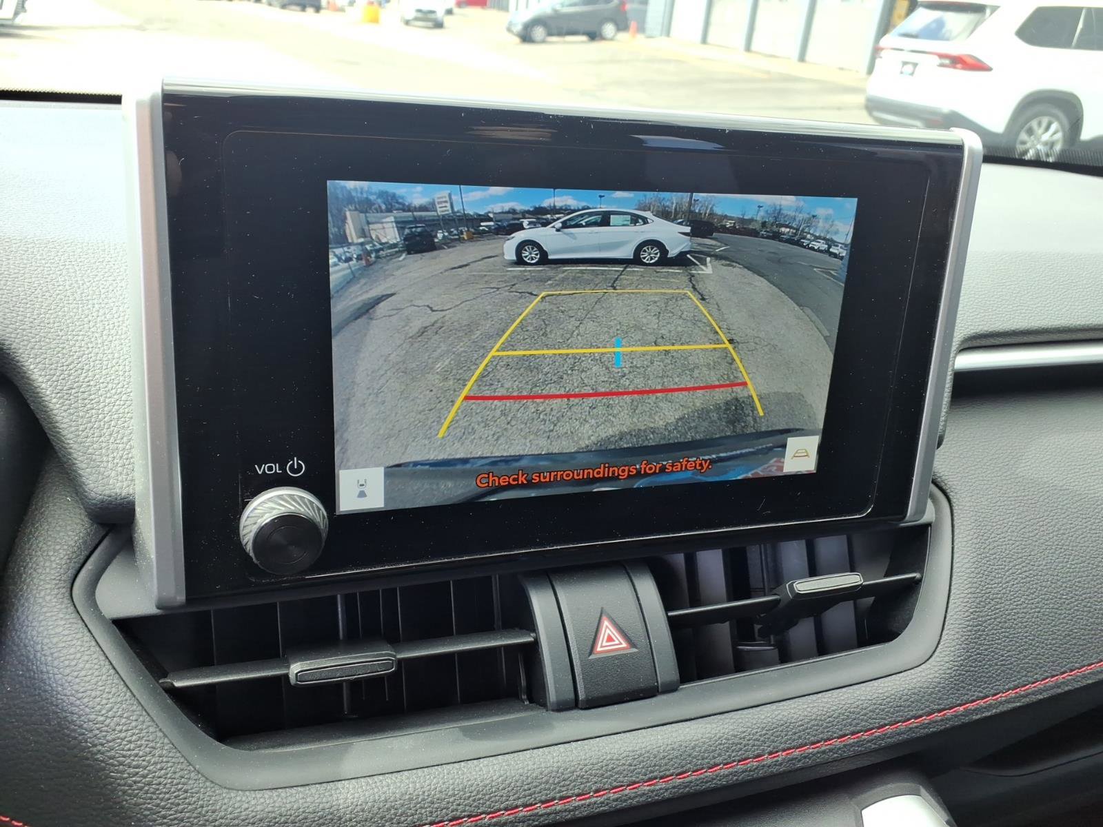 Certified 2025 Toyota RAV4 SE AWD/4WD image 17