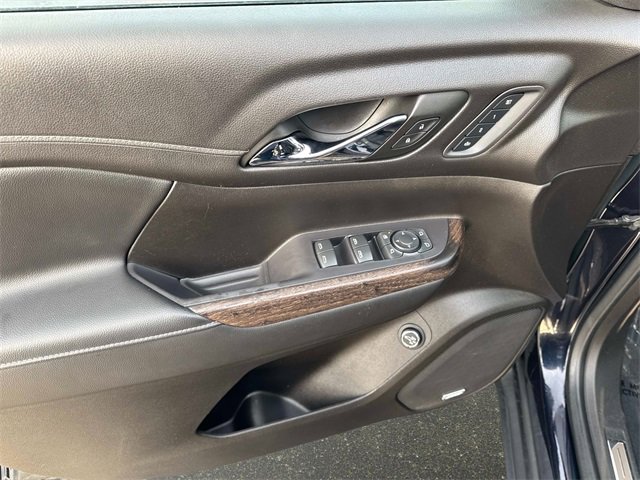 Used 2022 GMC Acadia Denali w/ Denali Ultimate Package image 15