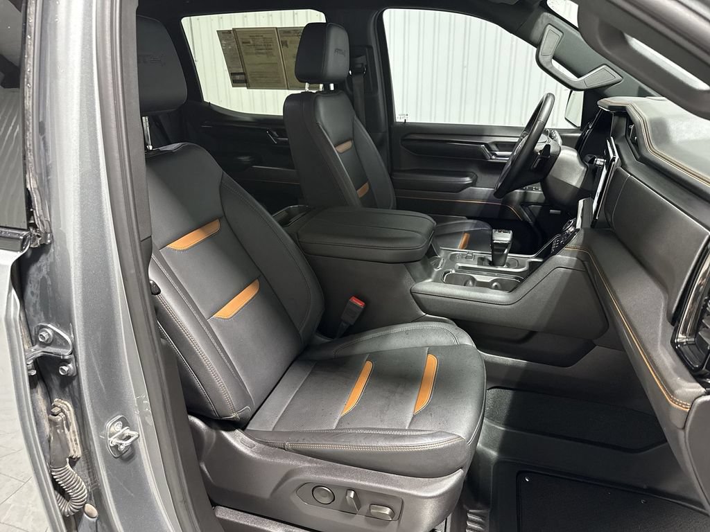 Used 2024 GMC Sierra 1500 AT4 w/ AT4 Premium Package AWD/4WD image 29
