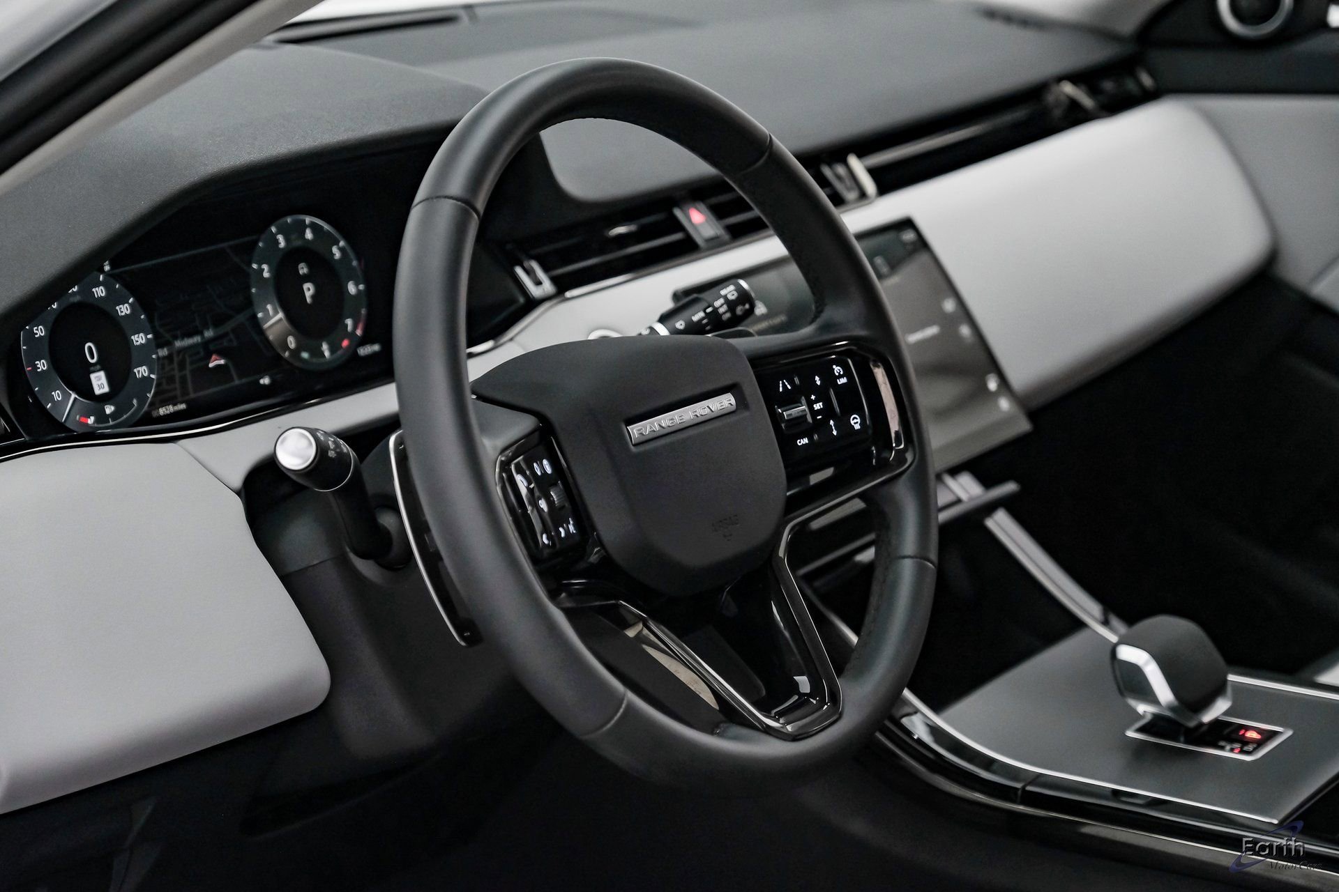 Used 2024 Land Rover Range Rover Evoque Dynamic SE image 40