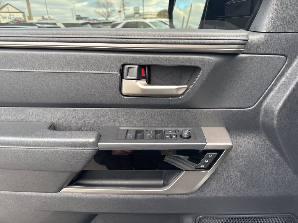 Used 2024 Toyota Tundra Limited image 11