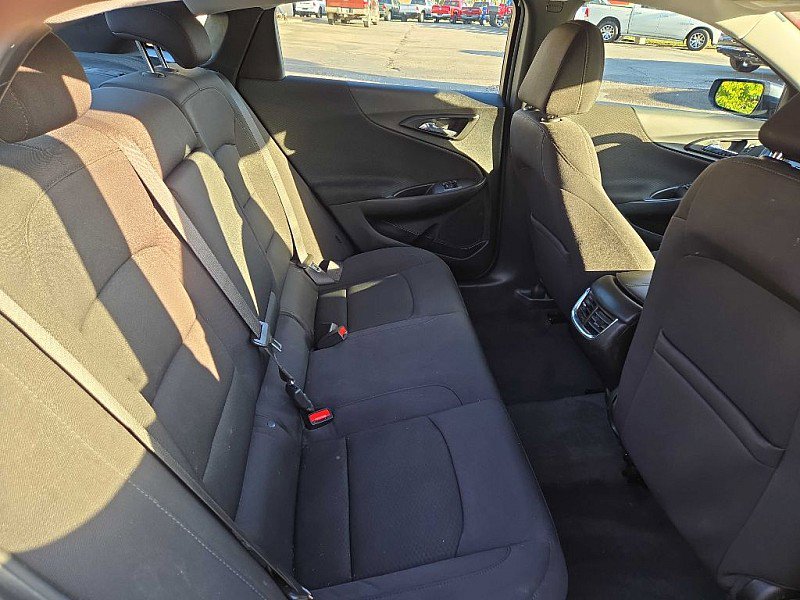 Used 2021 Chevrolet Malibu LT image 15