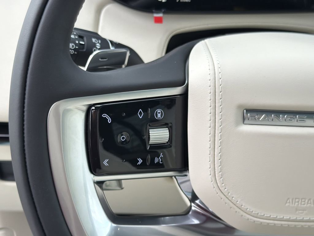 New 2026 Land Rover Range Rover SE image 23