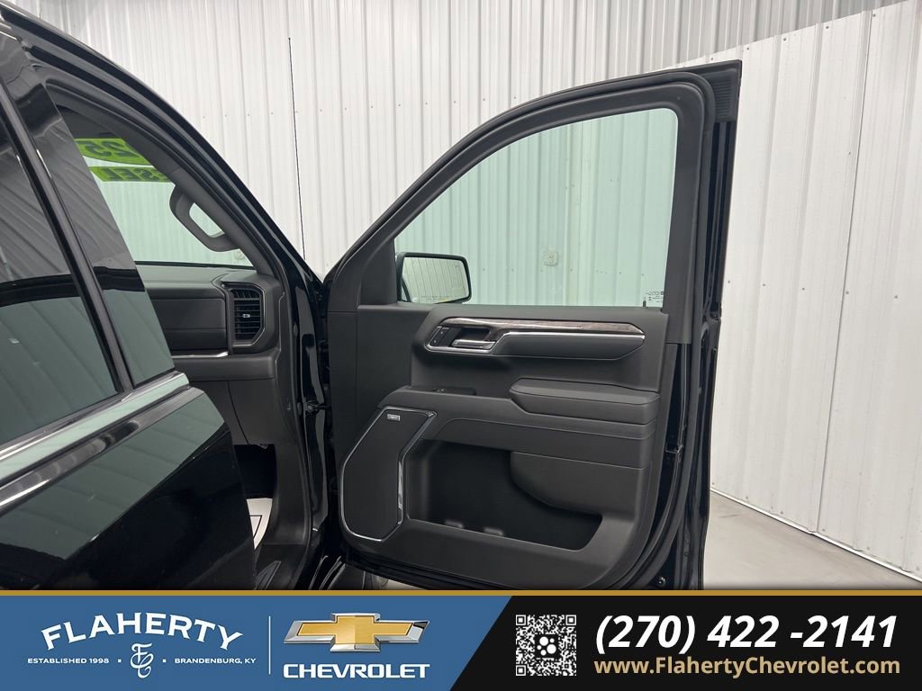 Used 2025 Chevrolet Silverado 1500 LTZ w/ LTZ Premium Package image 14