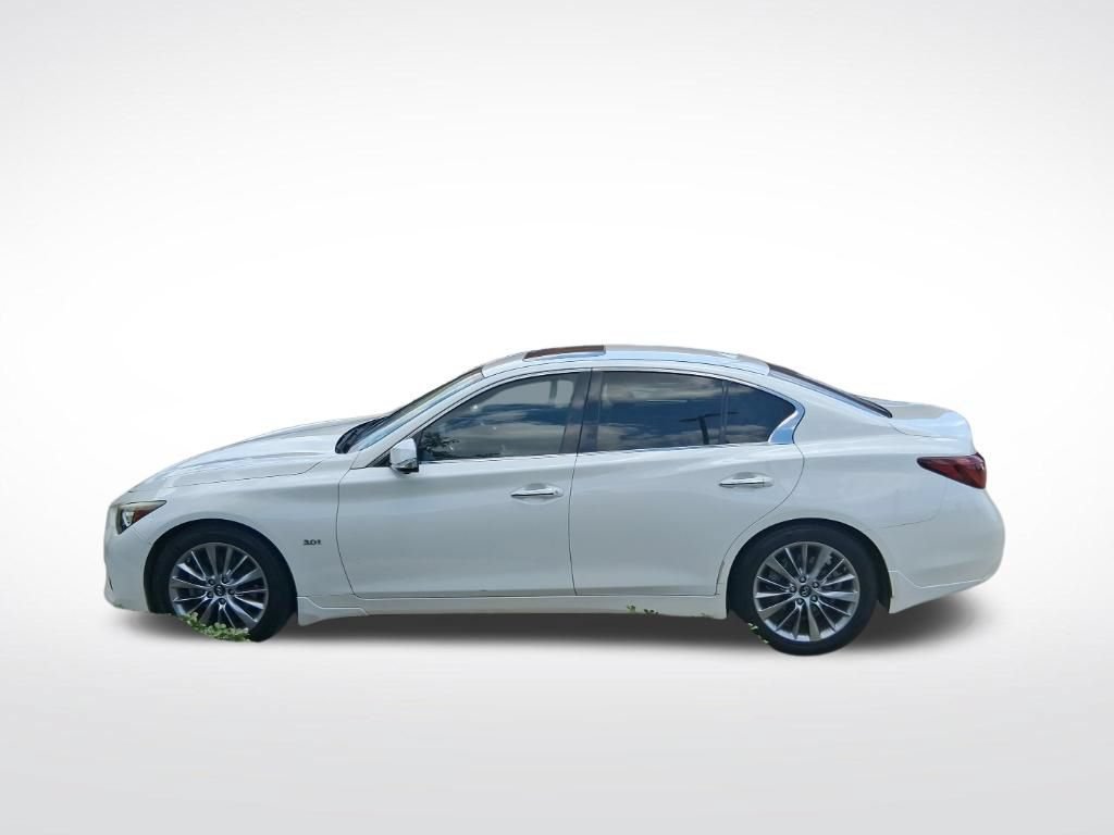 Used 2019 INFINITI Q50 Luxe w/ Essential Package (3.0T Luxe) RWD image 3