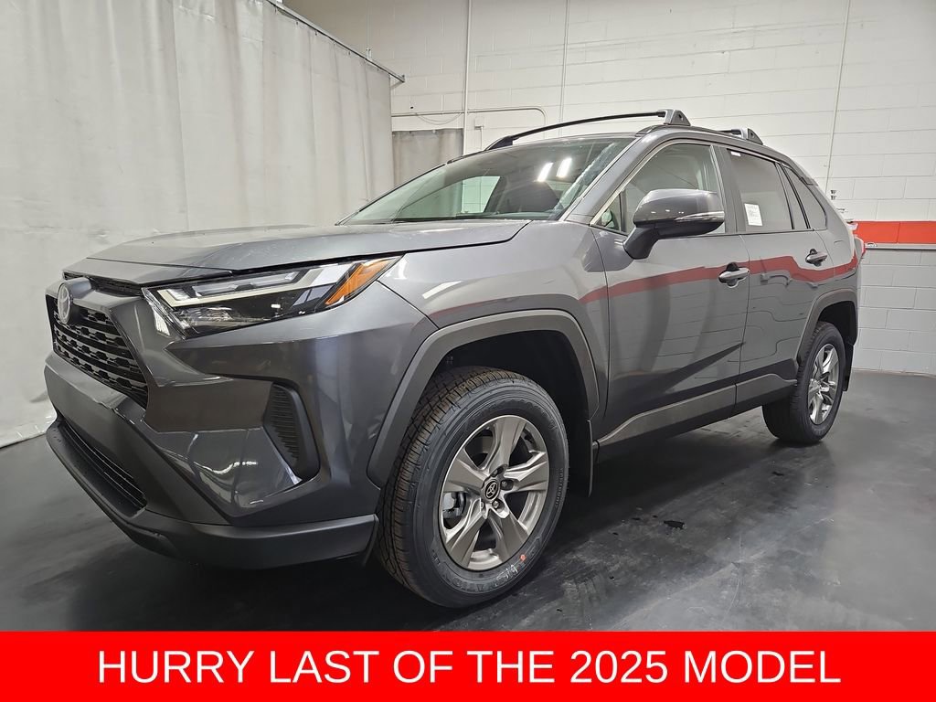 New 2025 Toyota RAV4 XLE image 4