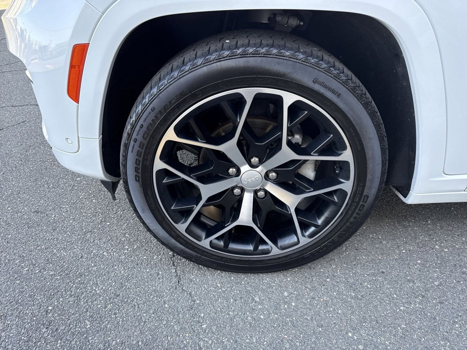 Used 2023 Jeep Grand Cherokee Summit image 12