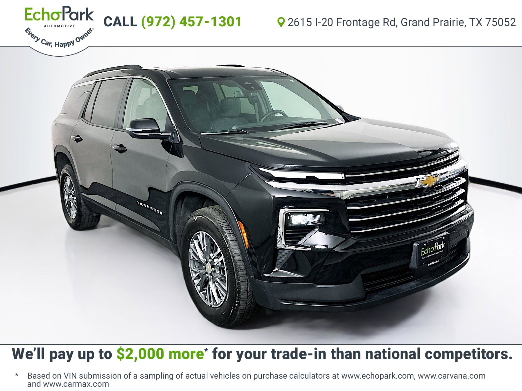 Used 2025 Chevrolet Traverse LT image 1