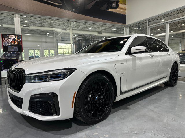 Used 2020 BMW 745e xDrive AWD/4WD image 20
