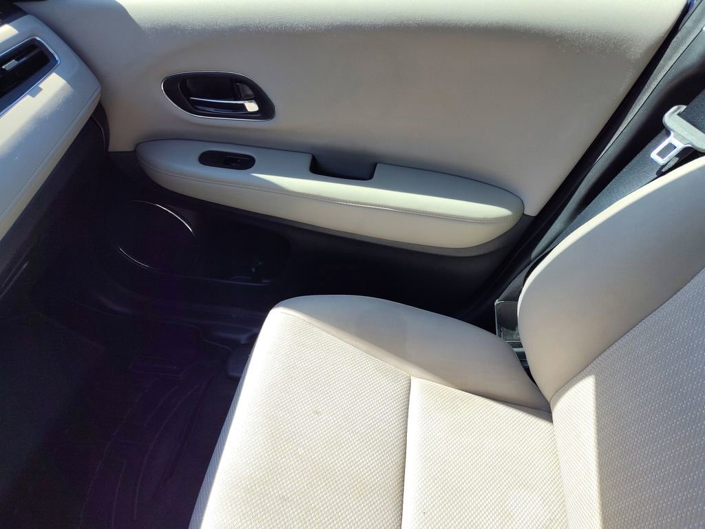 Used 2017 Honda HR-V EX image 34