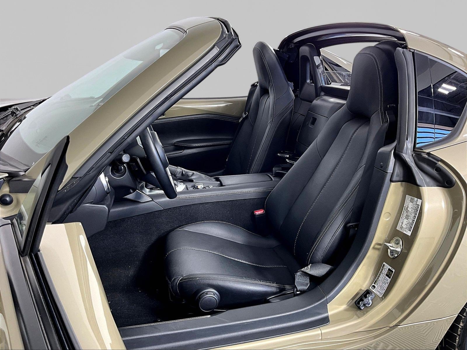 Used 2024 MAZDA MX-5 Miata RF Grand Touring w/ Weather Package RWD image 18