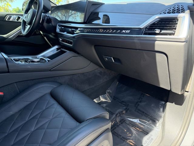 Certified 2025 BMW X6 xDrive40i w/ Climate Comfort Package image 13