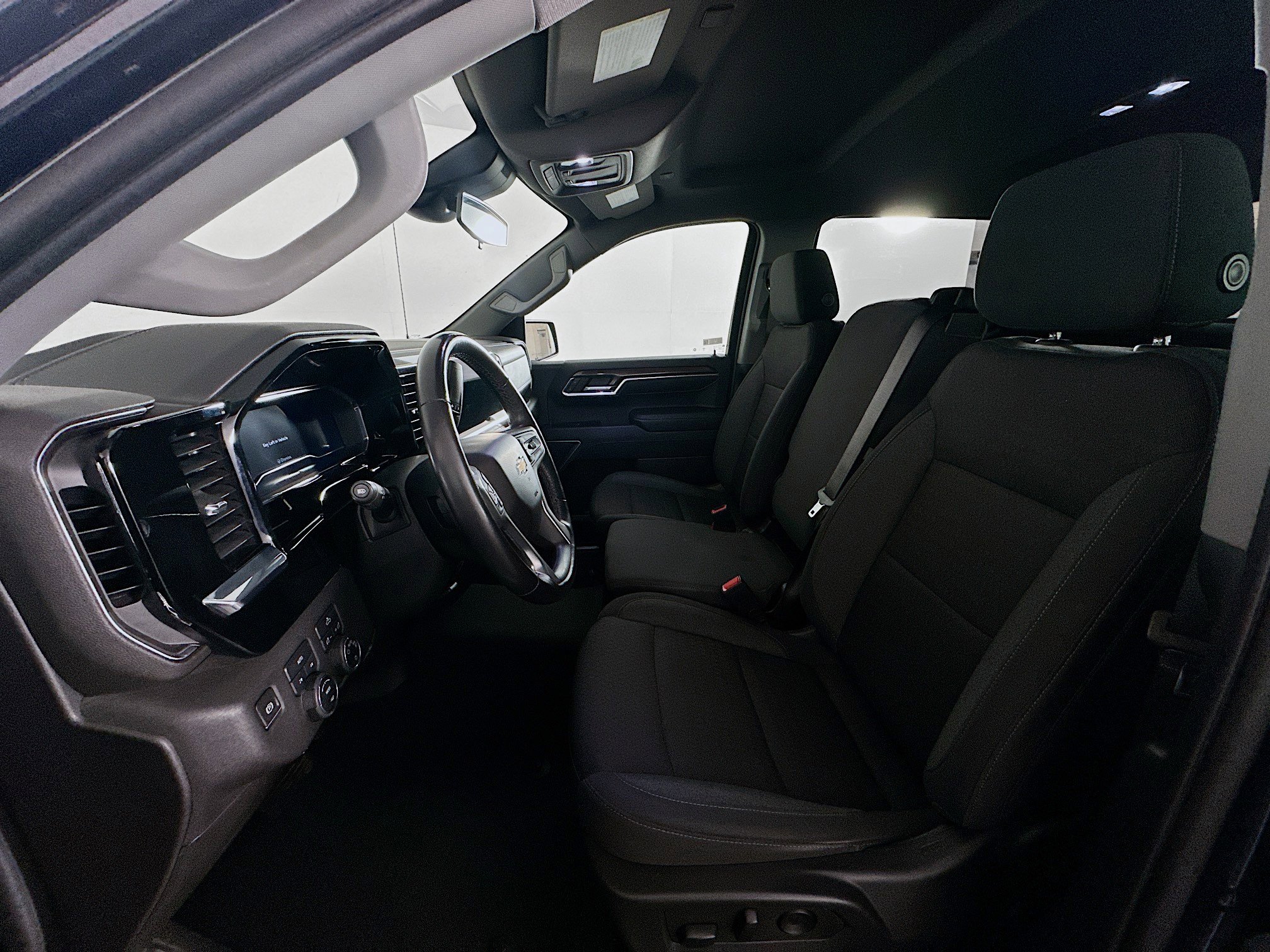 Used 2022 Chevrolet Silverado 1500 LT image 13