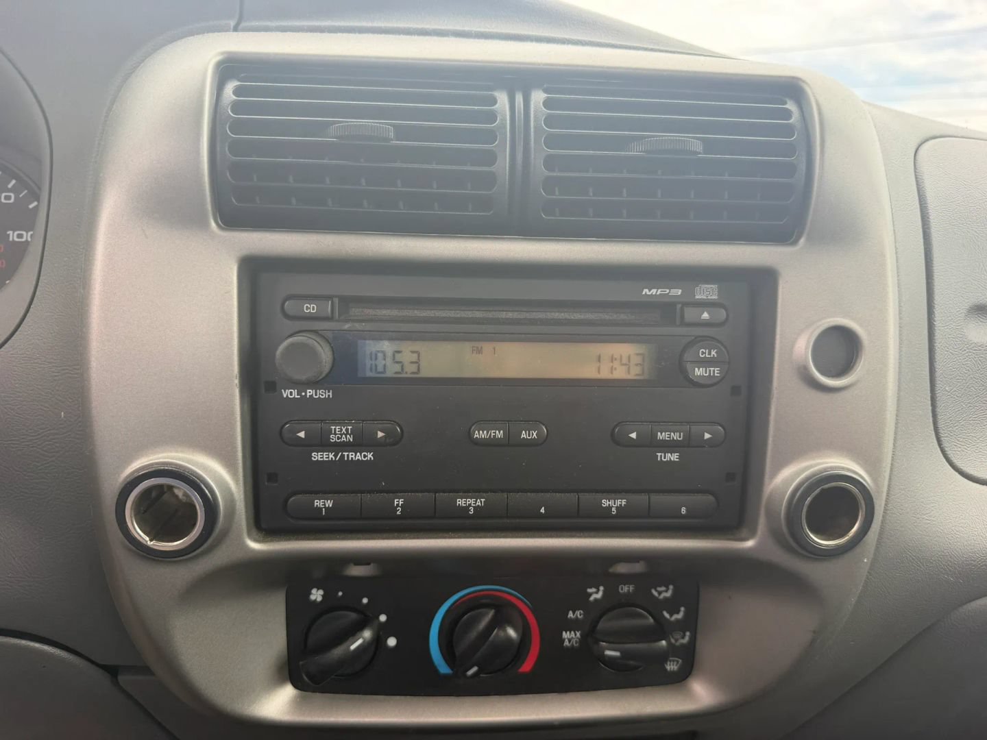 Used 2010 Ford Ranger XLT RWD image 22