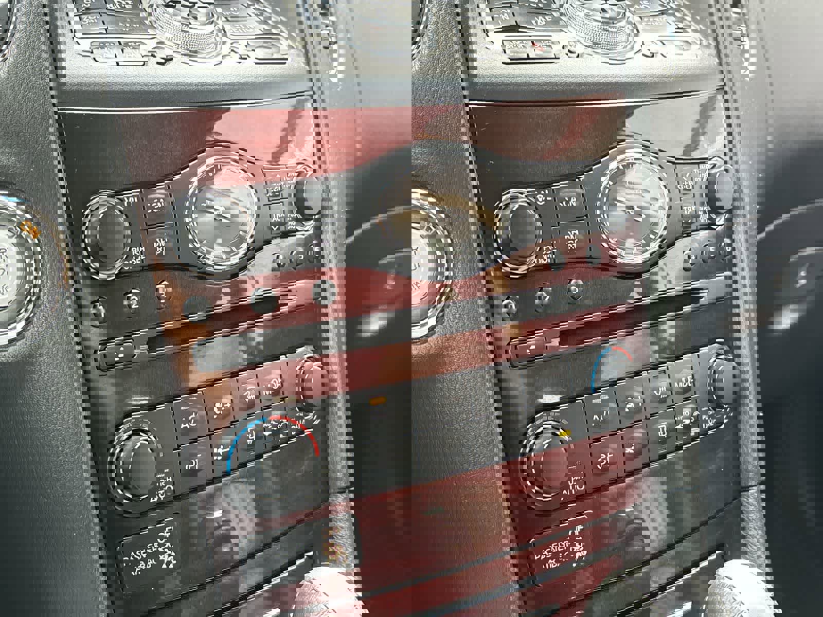 Used 2017 INFINITI QX50 w/ Premium Plus Package image 22